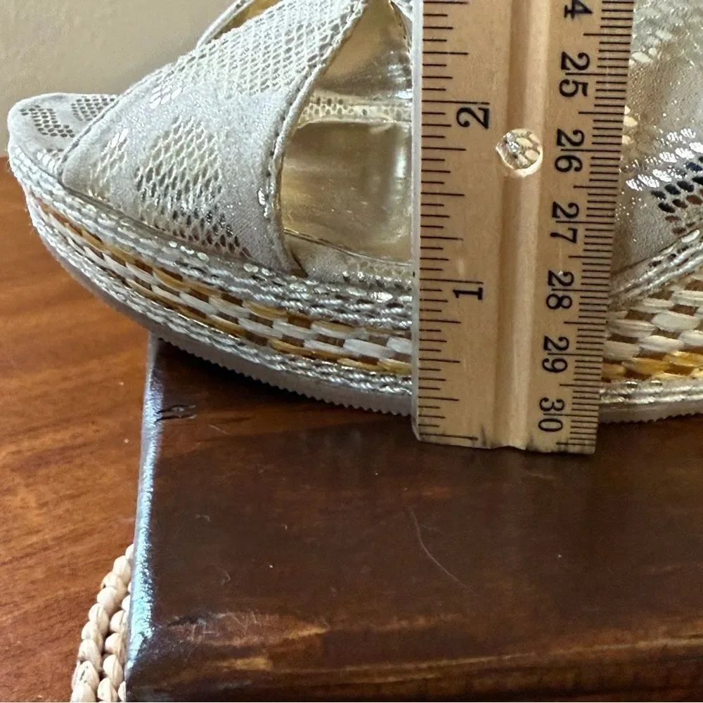 Bolaro By Summer Rio Animal Print Metallic Wedge Sandals Gold and Cream Size 10